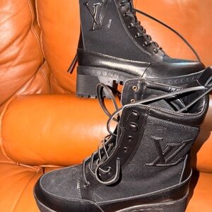 Louis Vuitton Laureate Platform Desert Boot